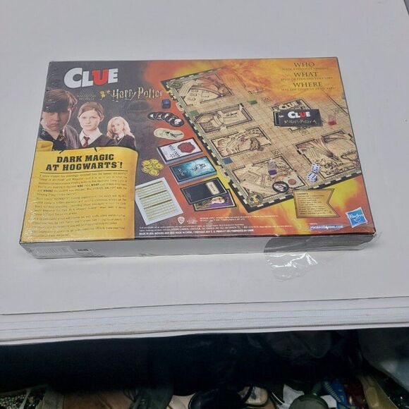 Clue Mystery Game Harry Potter Moving Hogwarts Gameboard  Hasbro New Sealed READ - Picture 12 of 12